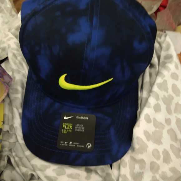 Meet your Posher, Kyle - Picture 7 of 9